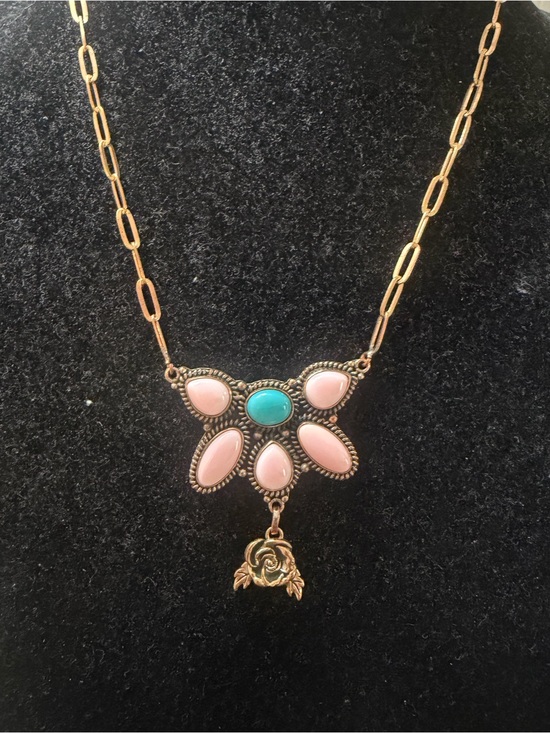 Jewelry - Genuine Pink Conc & Turquoise Floral Pendant Statement Copper Necklace